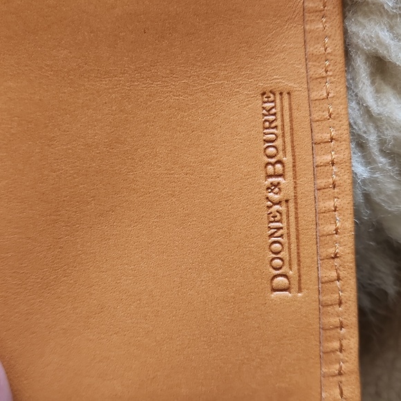 NWT IOB Dooney & Bourke Peach Leather Tri-Fold Flap Long Wallet 🧡🍑 - Picture 9 of 16